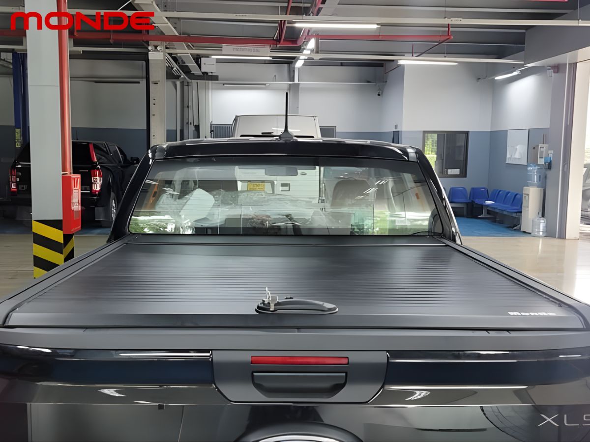 Nắp thùng bán tải Ford XLS chính hãng và những điều cần biết khi sử dụng