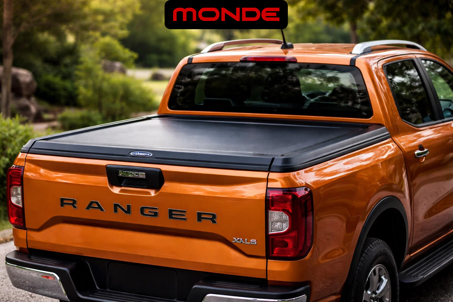 Nắp th&ugrave;ng b&aacute;n tải Ford XLS: Giải ph&aacute;p bảo vệ thực dụng v&agrave; bền bỉ từ MONDE