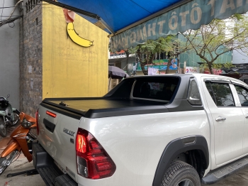 Nắp thùng xe Toyota Hilux cao: Bảo vệ và thẩm mỹ hoàn hảo