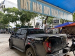 Nắp thùng cuộn cơ nissan navara