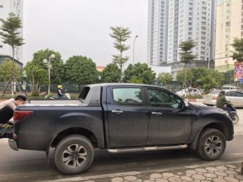 Nắp thùng cuộn điện mazda bt50